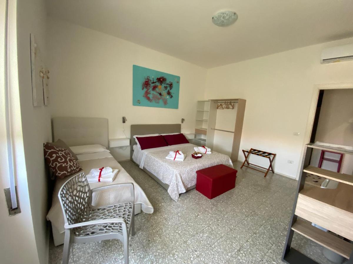 Rossocorallo Rooms อาลเกโร ภายนอก รูปภาพ